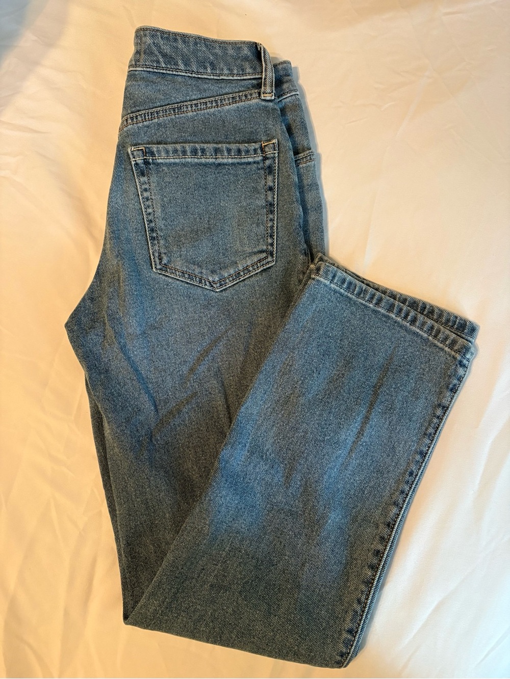 Hollister High-Rise Straight Jeans
